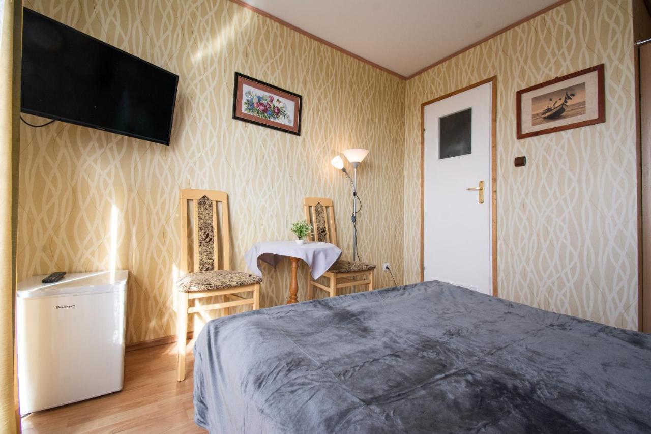 Ada - Pokoje Goscinne Łeba Extérieur photo